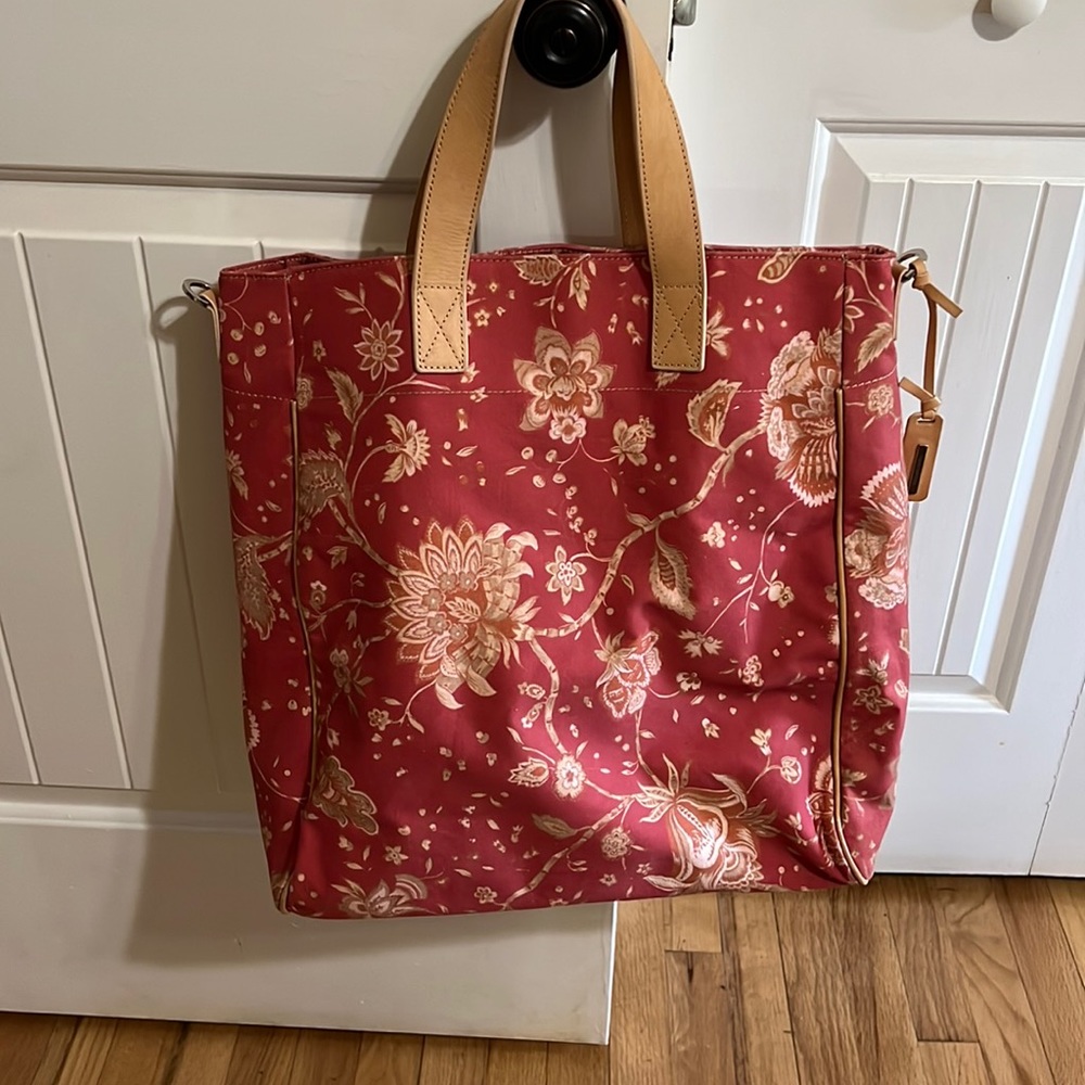 Zimmermann tote with shoulder strap. In great condition
